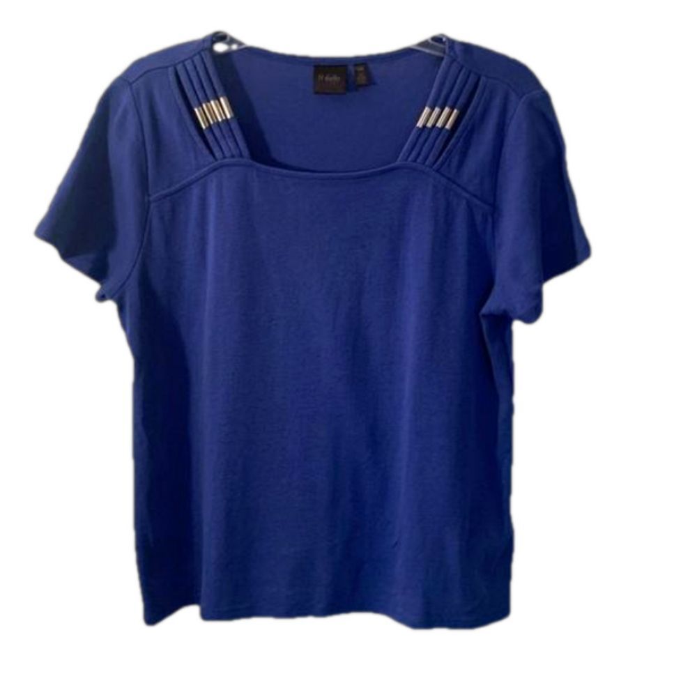 RAFFAELLA SHORT SLEEVE T-SHIRT W/caging and silver embellishment at neckline LG